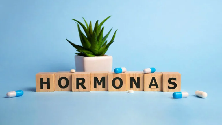 Cómo regular las hormonas naturalmente en mujeres